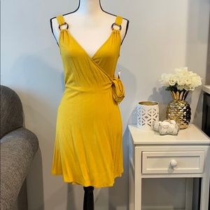 Gianni Bini Yellow Sleeveless Side Tie Dress XS